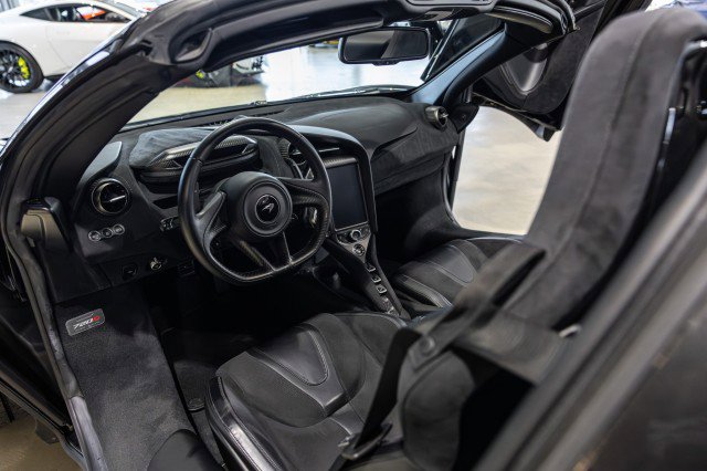 Used 2020 McLaren 720S Spider RWD image 37