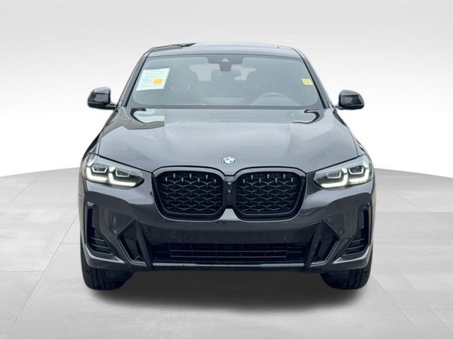 Certified 2025 BMW X4 xDrive30i w/ Premium Package AWD/4WD image 13