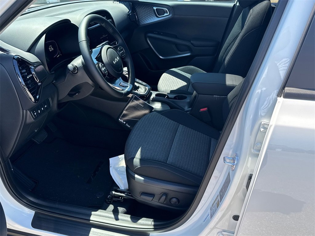 New 2025 Kia Soul EX image 10