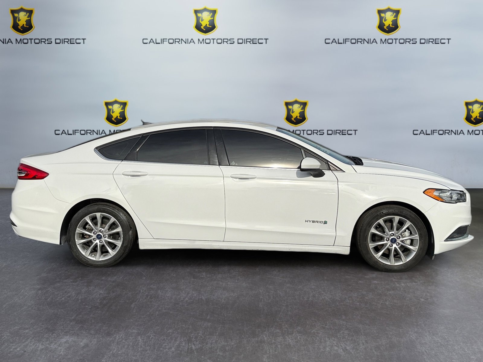 Used 2017 Ford Fusion SE image 6