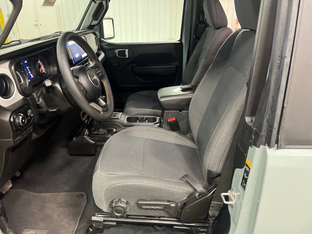 Used 2024 Jeep Wrangler Sport S image 12