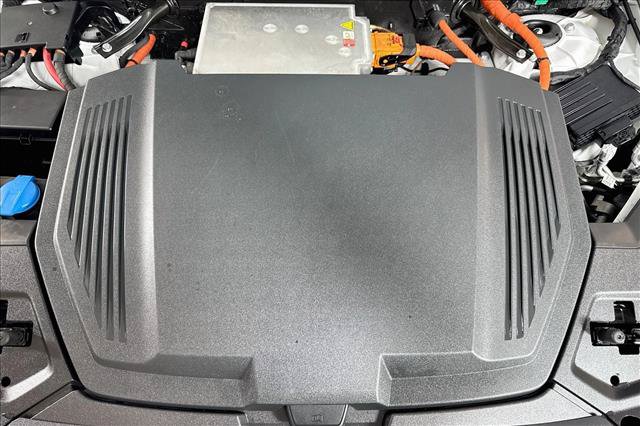 Used 2022 Audi e-tron Premium Plus w/ Premium Plus Package AWD/4WD image 29