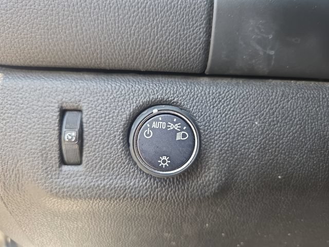Used 2022 Chevrolet Colorado LT w/ Fleet Safety Package RWD image 18