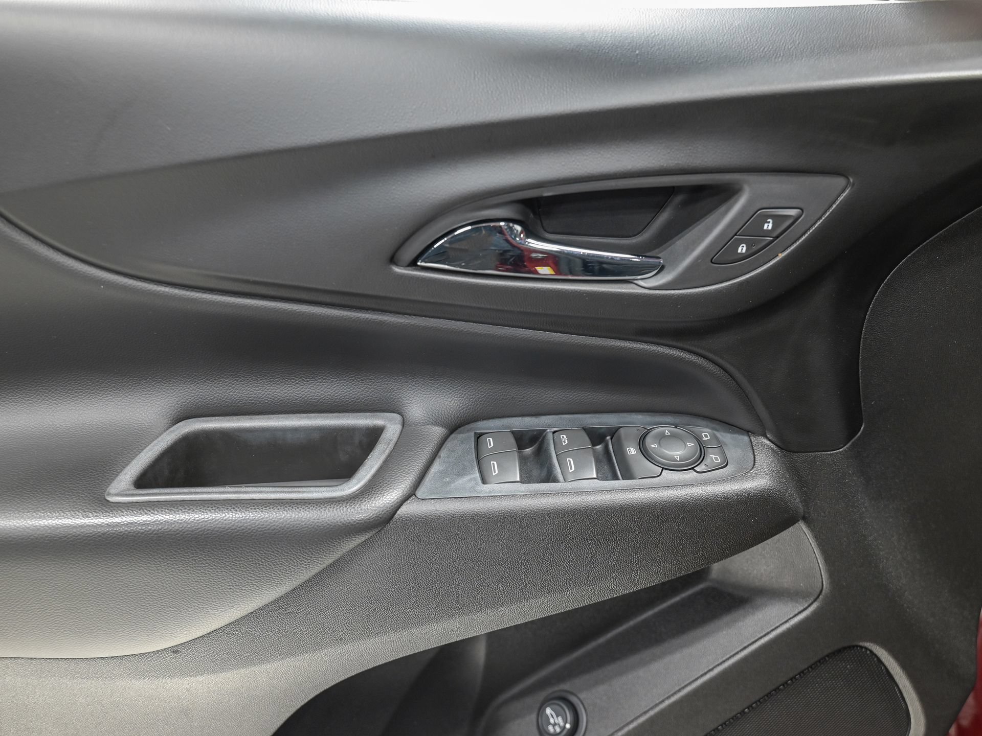Used 2019 Chevrolet Equinox LT AWD/4WD image 15