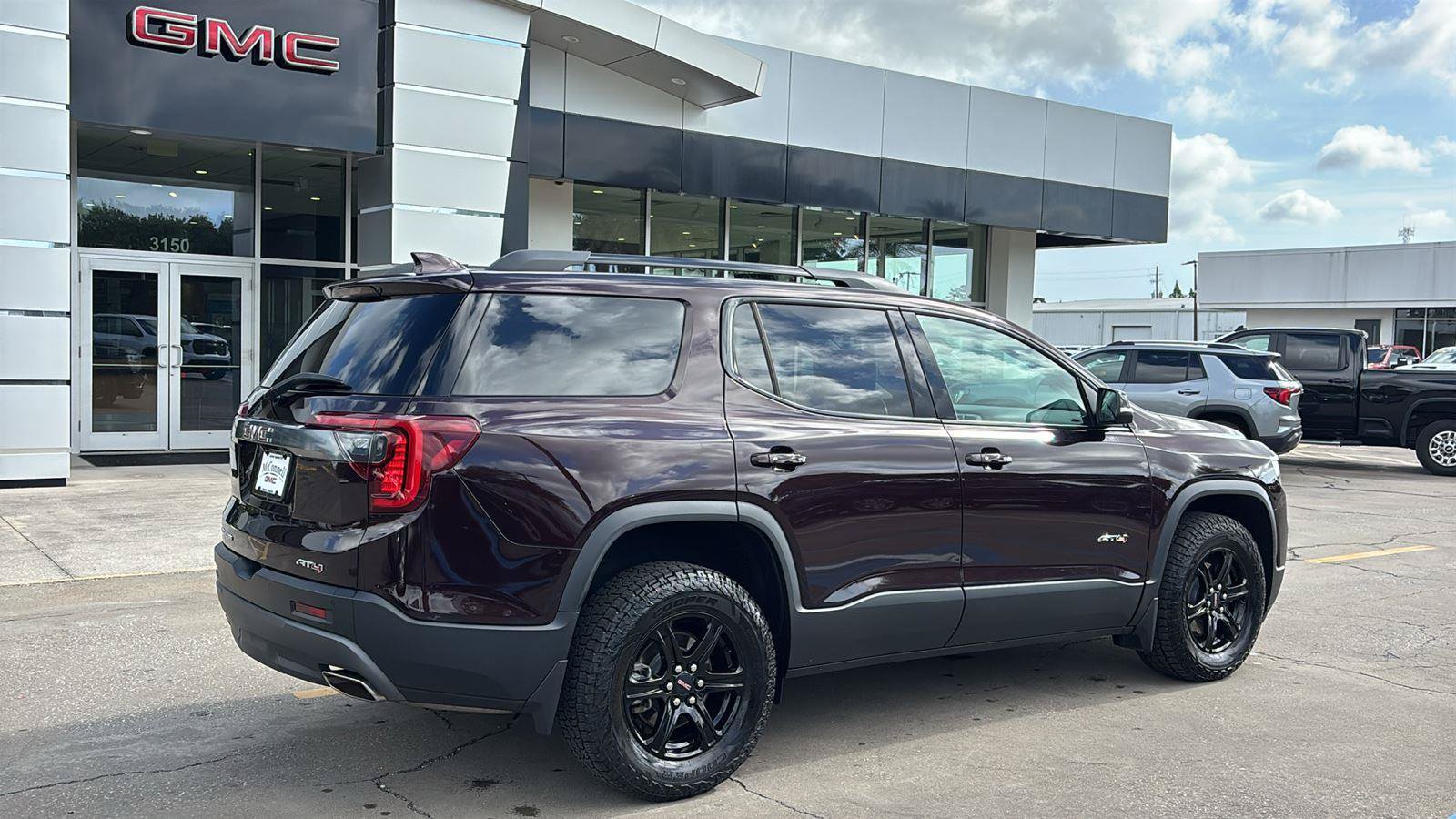 Used 2020 GMC Acadia AT4 w/ LPO, Roadside Safety Package AWD/4WD image 7