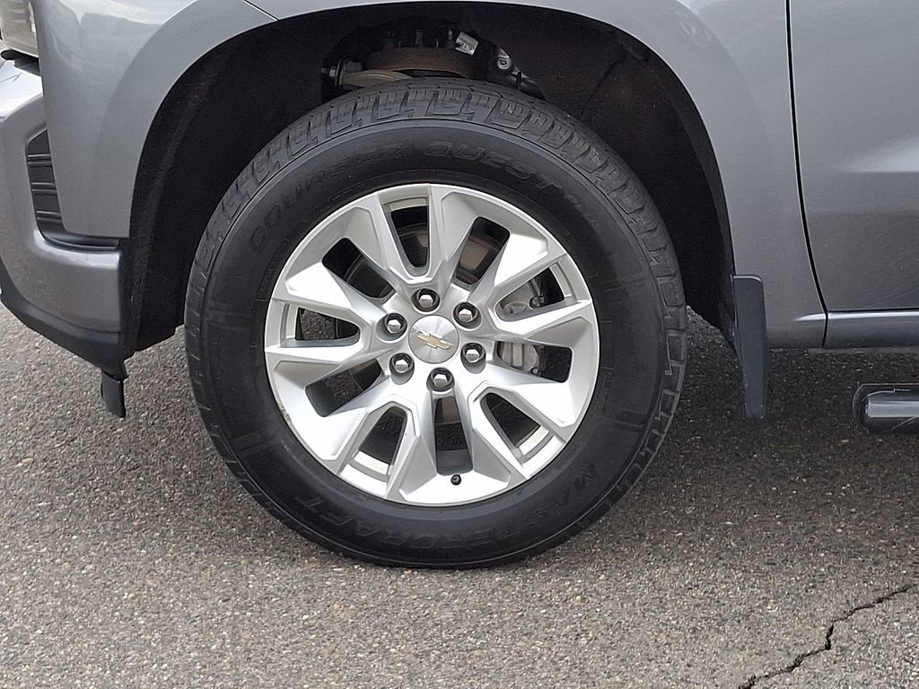 Used 2020 Chevrolet Silverado 1500 Custom w/ Custom Value Package image 8