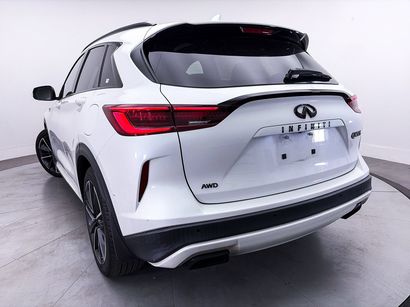 Used 2023 INFINITI QX50 Sport AWD/4WD image 4