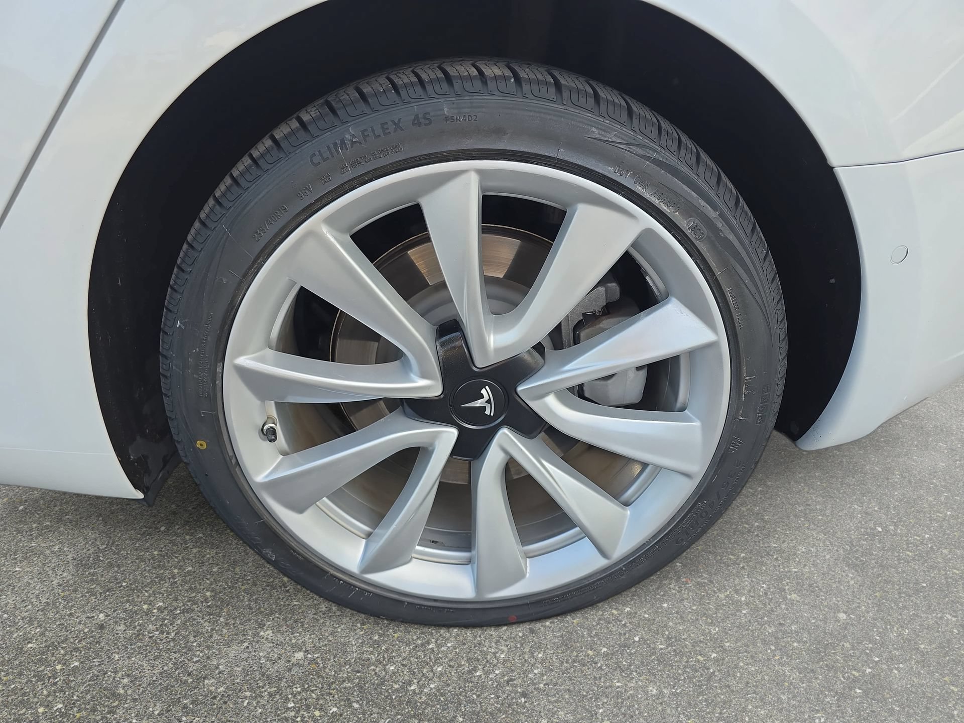 Used 2019 Tesla Model 3 Long Range AWD/4WD image 30