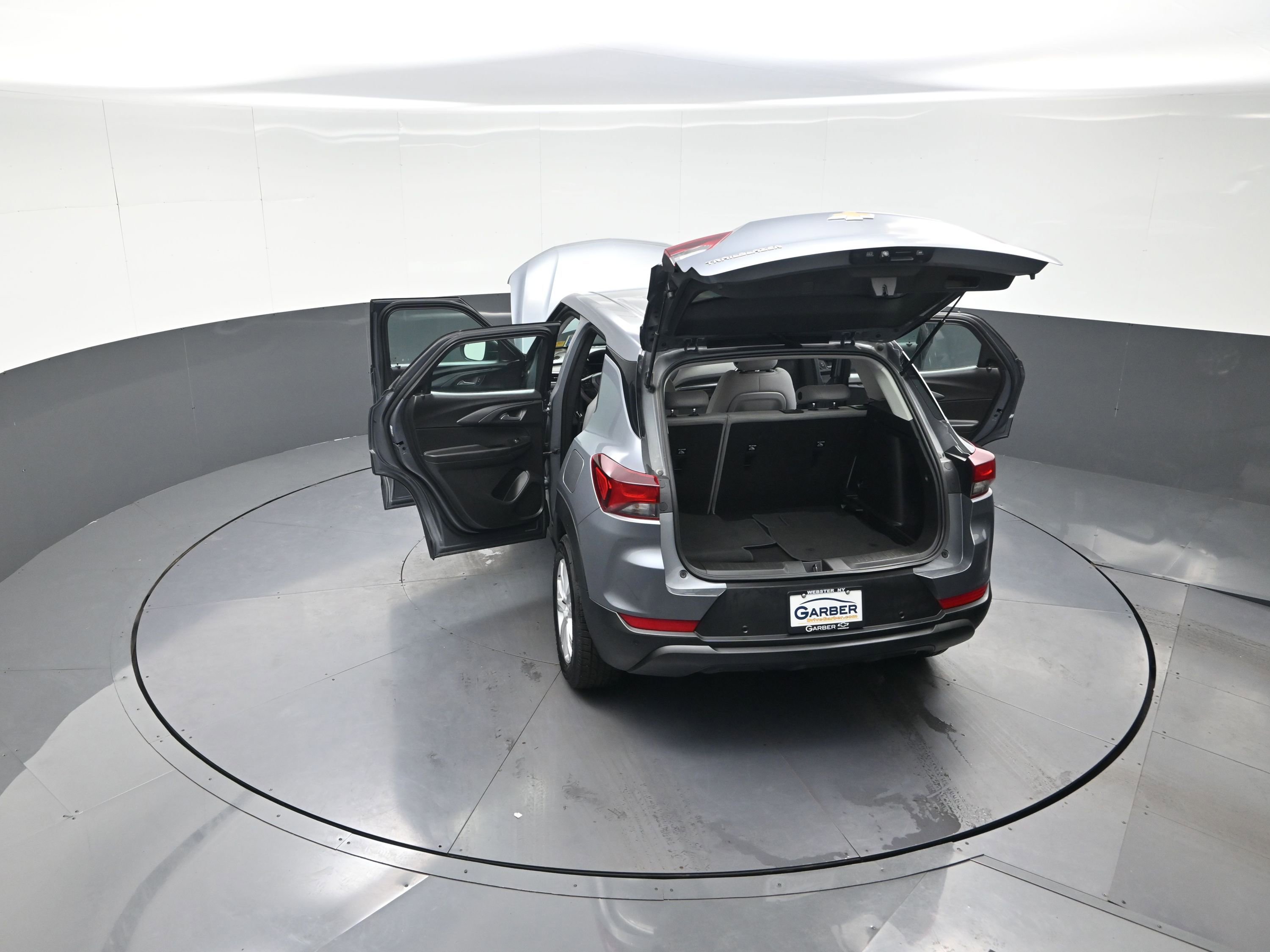 Used 2021 Chevrolet TrailBlazer LS FWD image 13