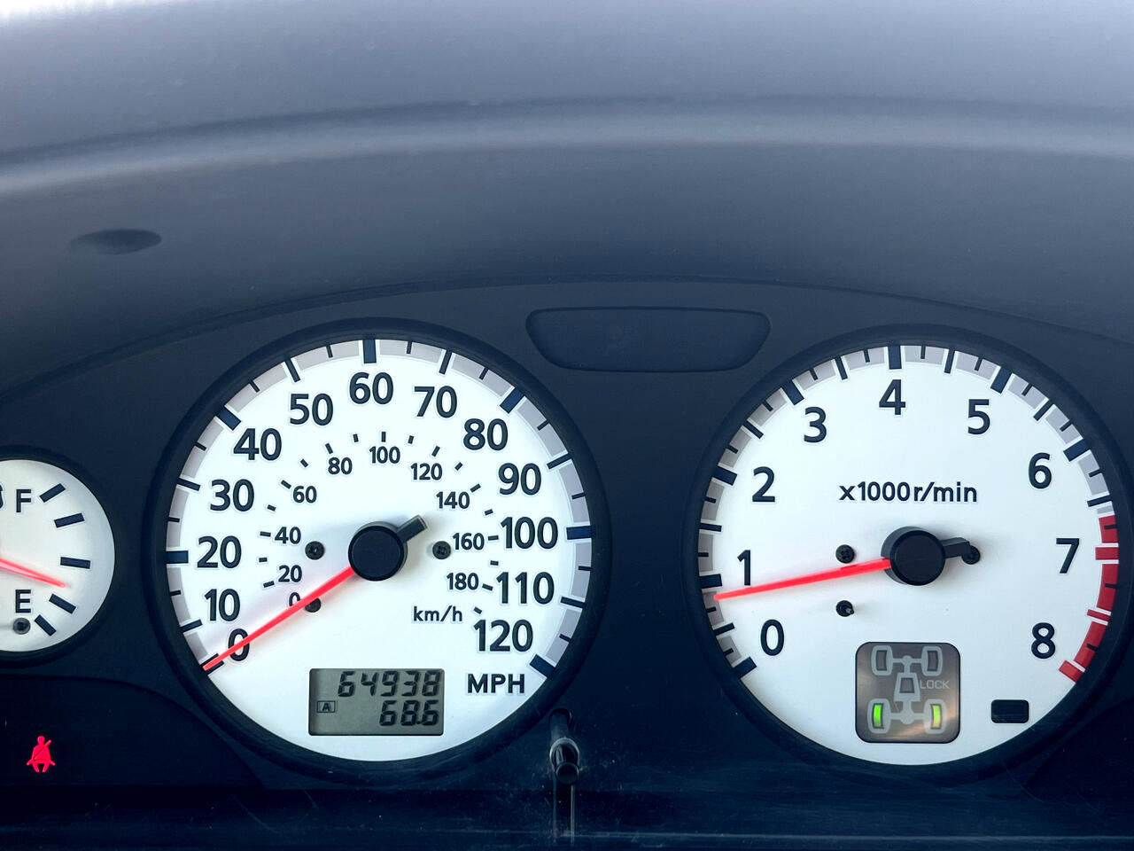 Used 2001 Nissan Pathfinder LE image 22