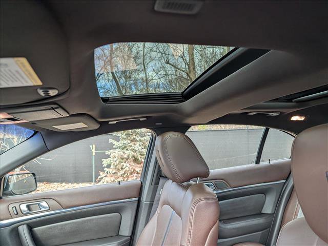 Used 2012 Lincoln MKS AWD image 26