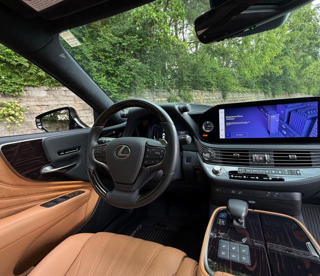 Certified 2024 Lexus LS 500 AWD image 32