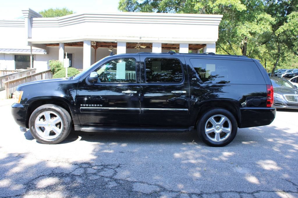 Used 2011 Chevrolet Suburban LTZ RWD image 8