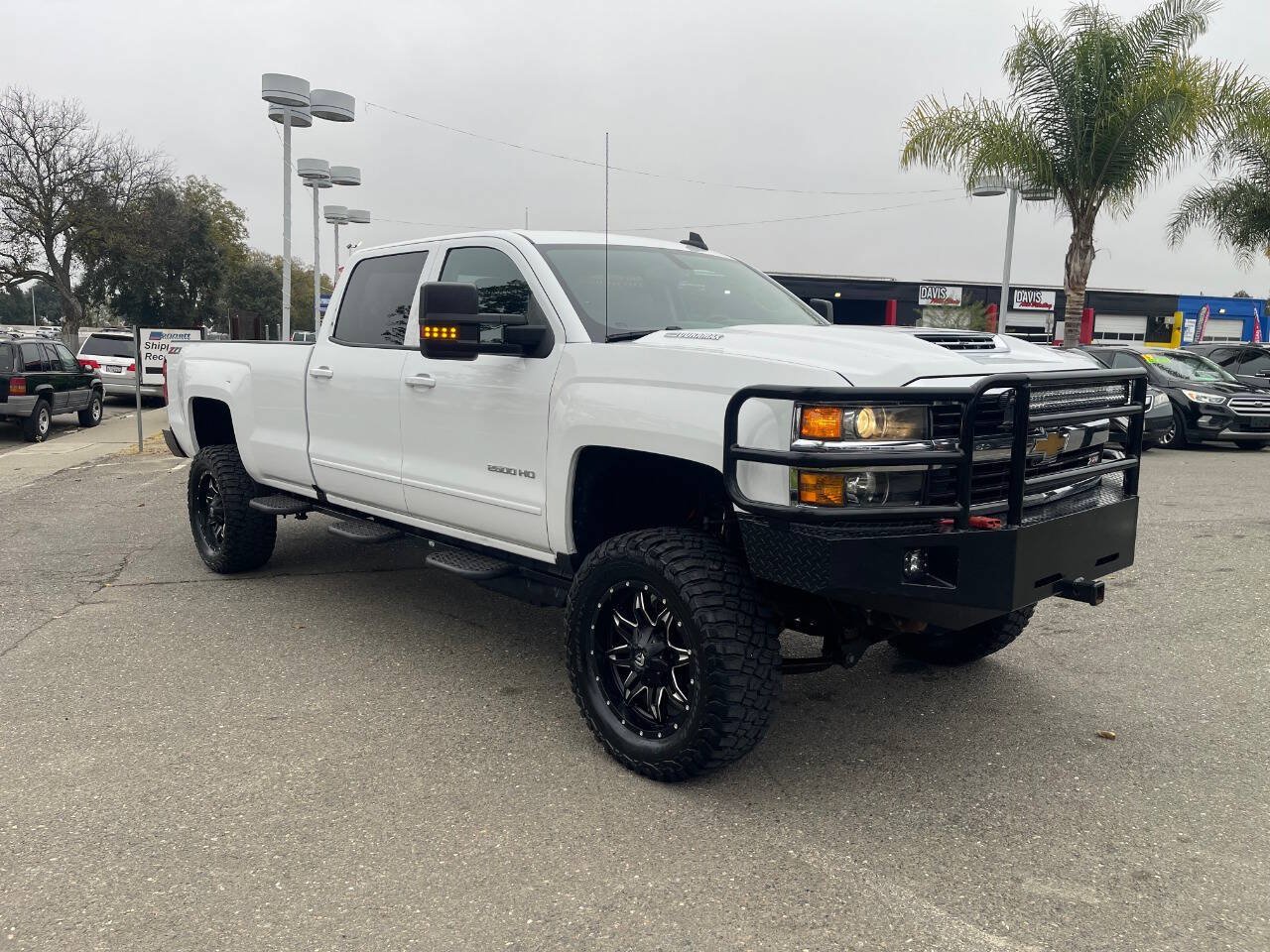 Used 2017 Chevrolet Silverado 2500 LT w/ Z71 Package, Off-Road AWD/4WD image 9