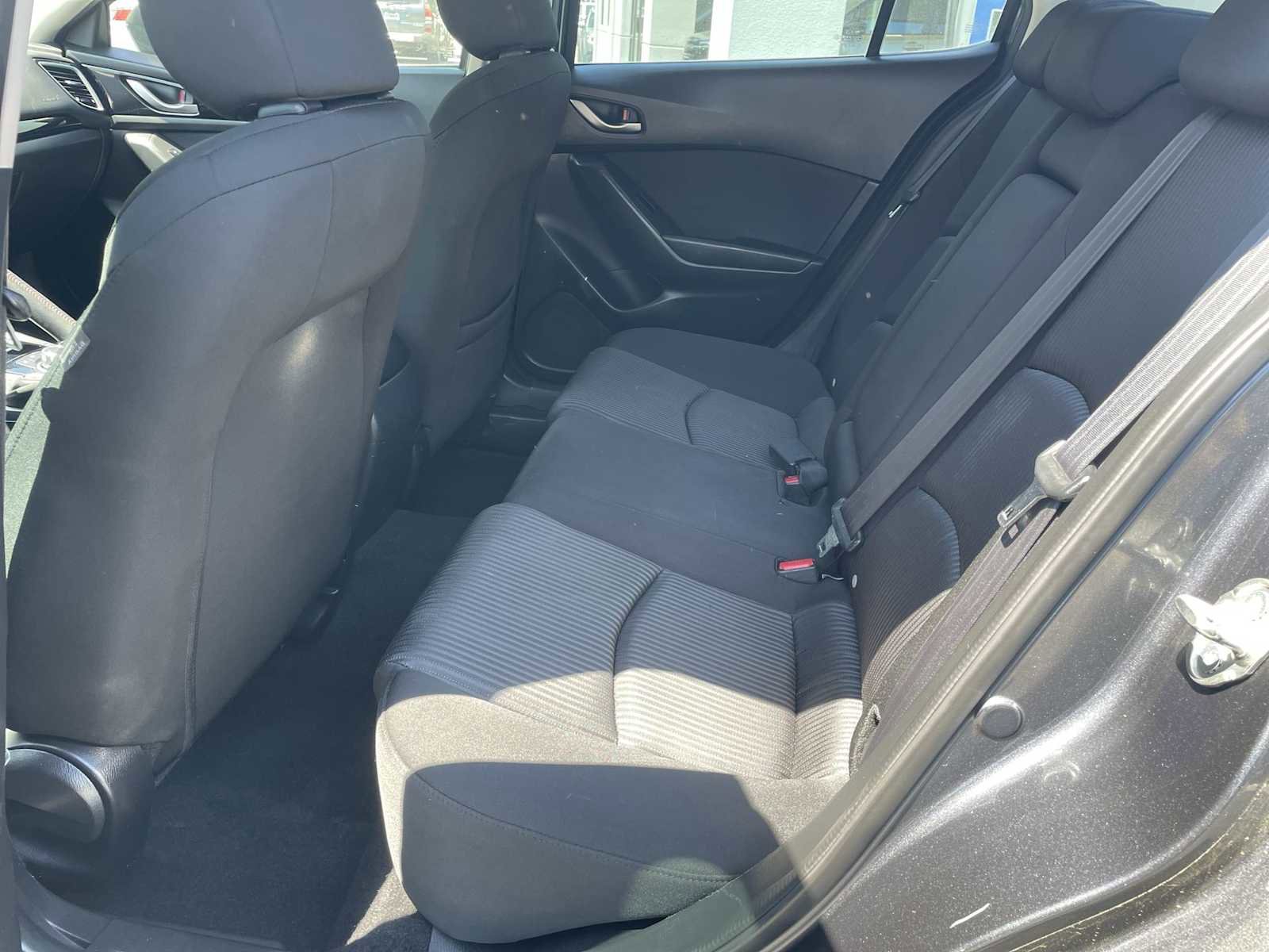 Used 2015 MAZDA MAZDA3 i Touring image 9