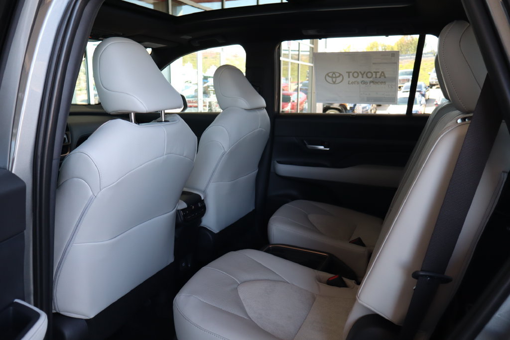New 2026 Toyota Grand Highlander AWD Hybrid image 28
