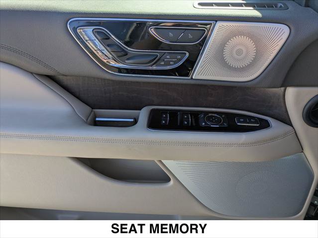 Used 2024 Lincoln Navigator Reserve AWD/4WD image 10