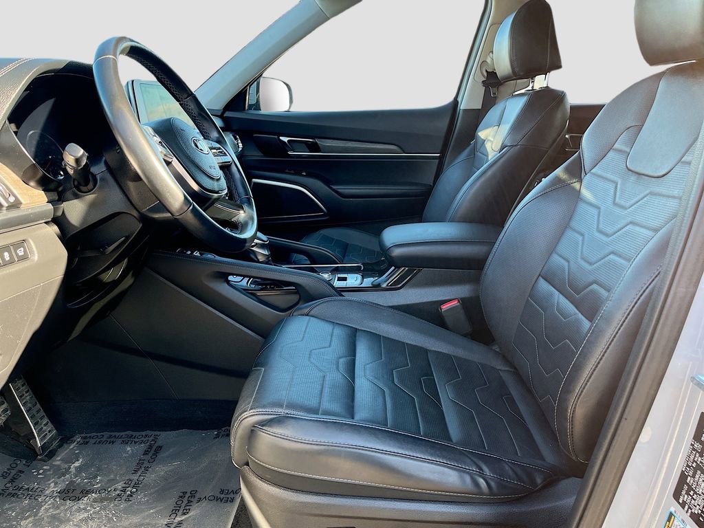 Used 2022 Kia Telluride SX w/ SX Prestige Package image 21