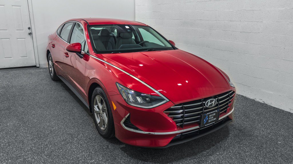 Used 2022 Hyundai Sonata SE image 2