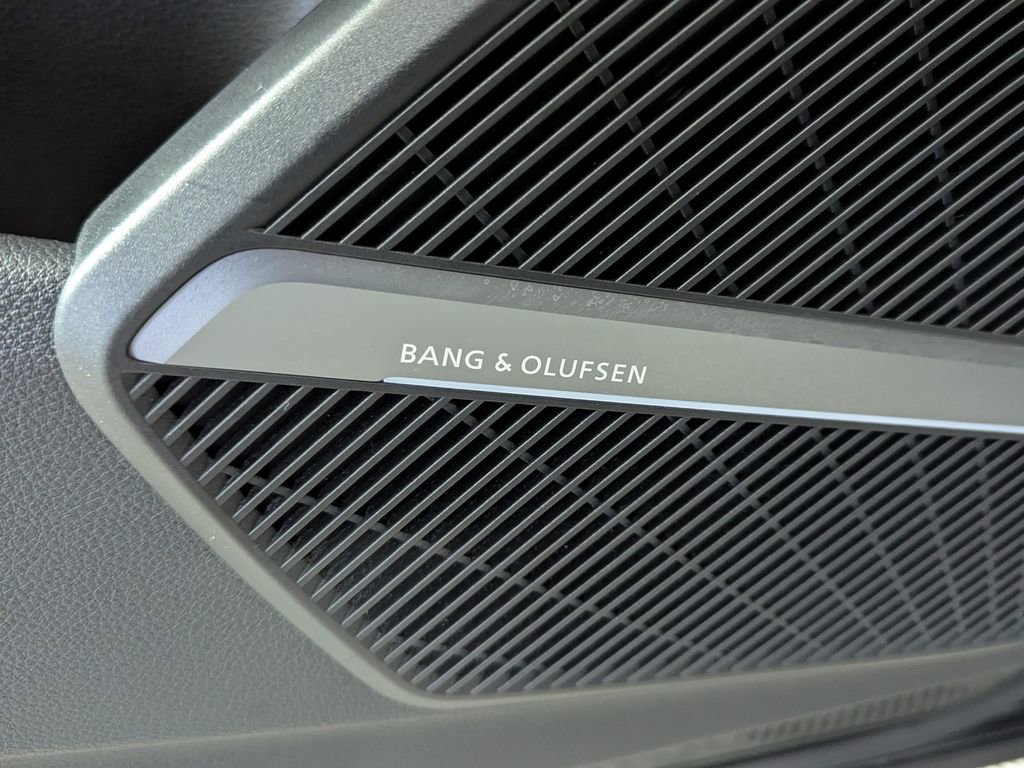 Used 2018 Audi Q5 Prestige w/ Prestige Package image 14