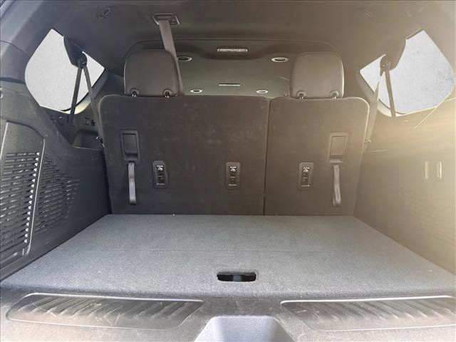 Used 2023 GMC Yukon XL SLT image 27