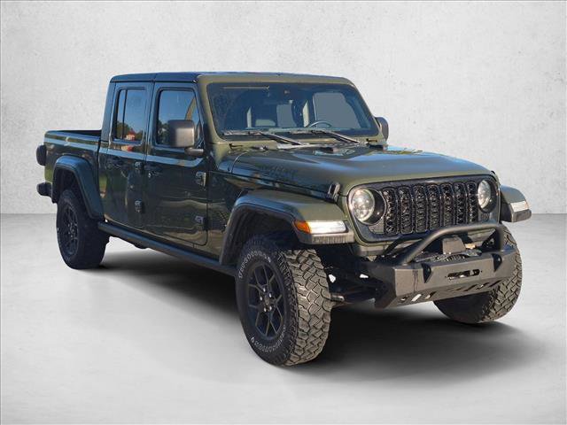 Used 2024 Jeep Gladiator Sport AWD/4WD image 3