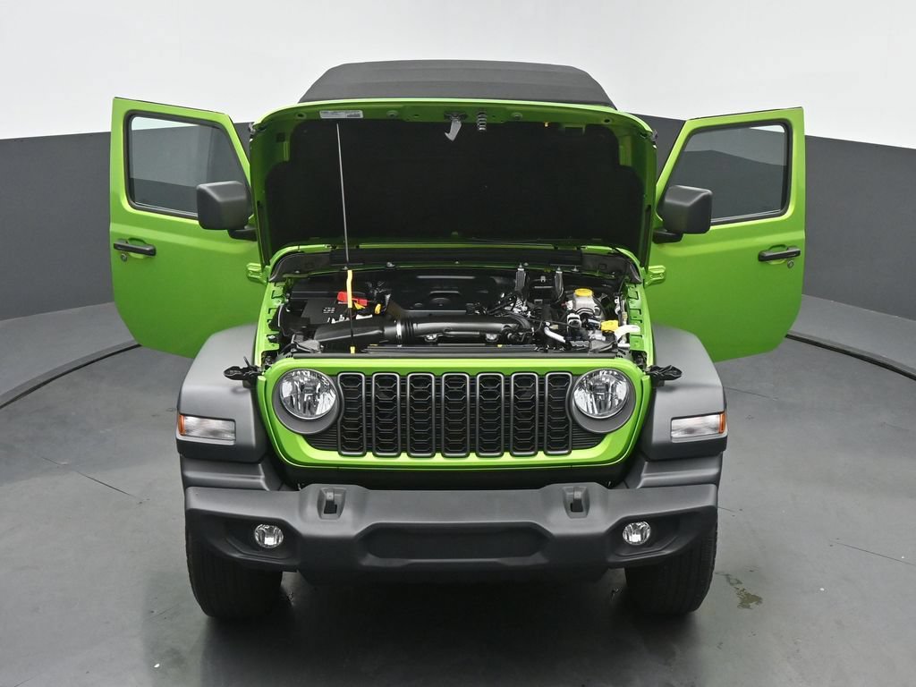 Used 2025 Jeep Wrangler Sport AWD/4WD image 59