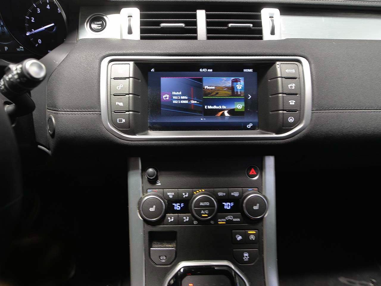 Used 2017 Land Rover Range Rover Evoque SE AWD/4WD image 15