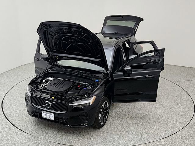 New 2026 Volvo XC60 B5 Plus w/ Protection Package Premier AWD/4WD image 37