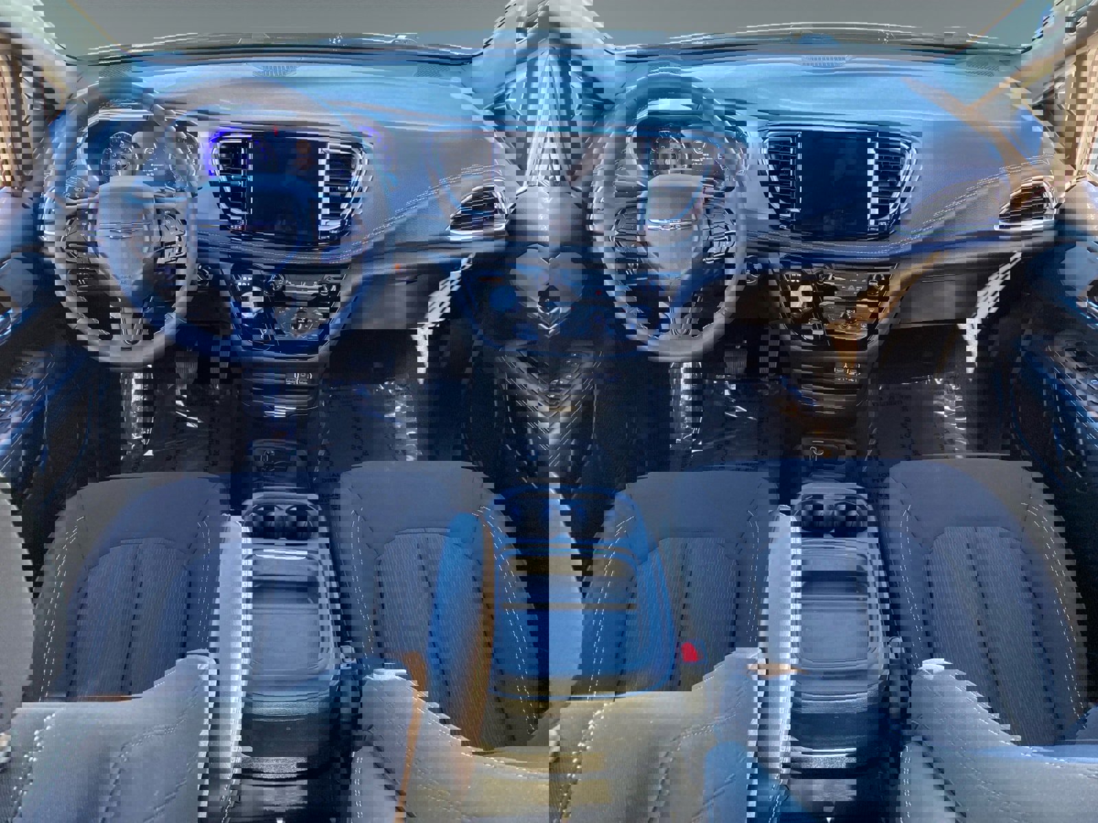 Used 2024 Chrysler Pacifica Touring image 10