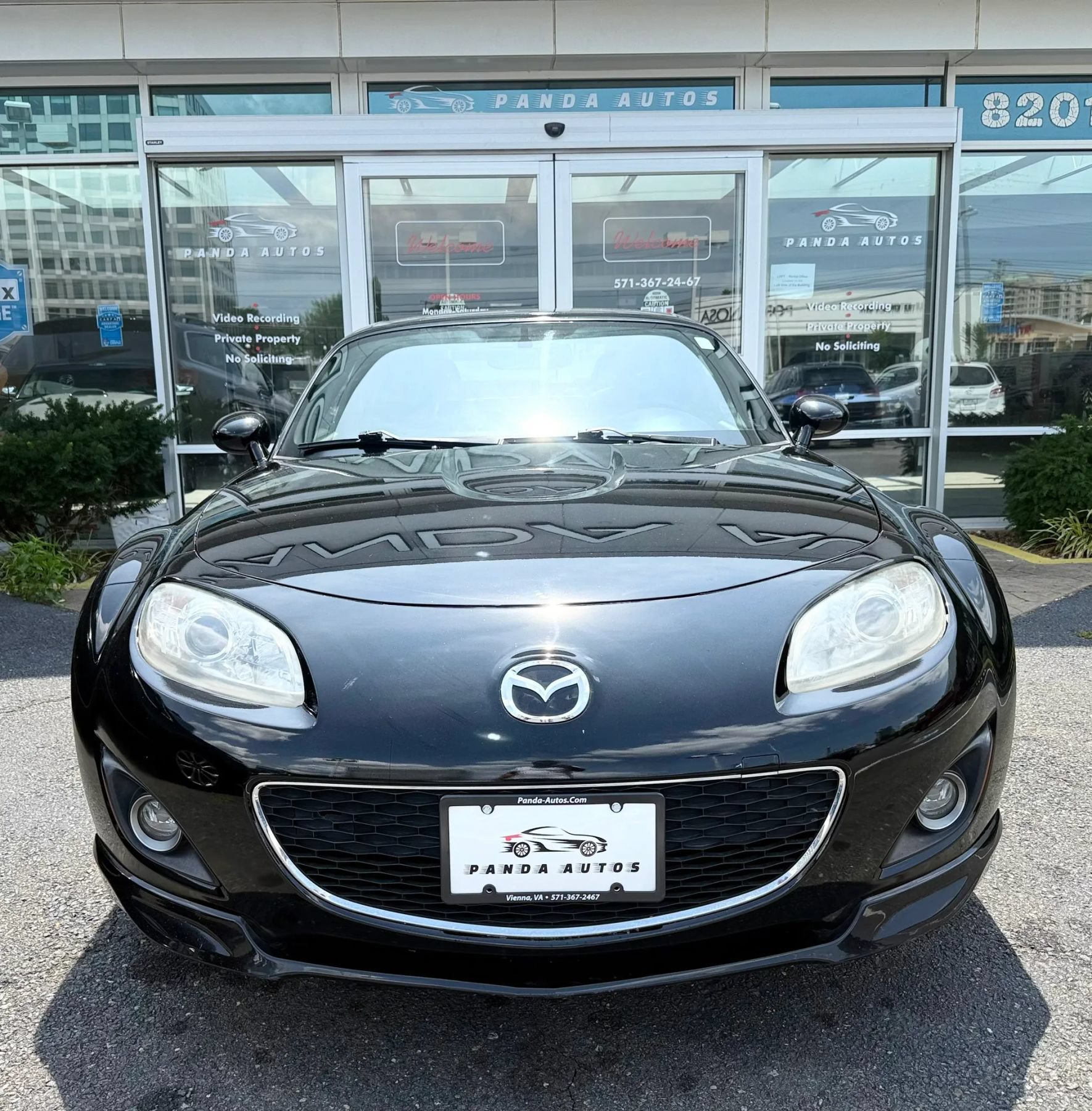 Used 2009 MAZDA MX-5 Miata Grand Touring w/ Premium Pkg RWD image 3