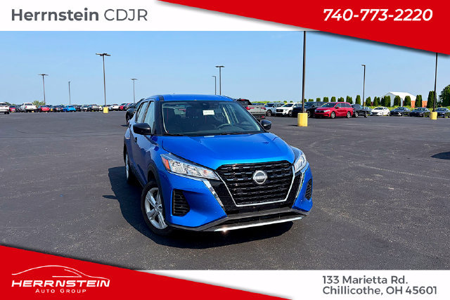 Used 2023 Nissan Kicks S FWD image 1
