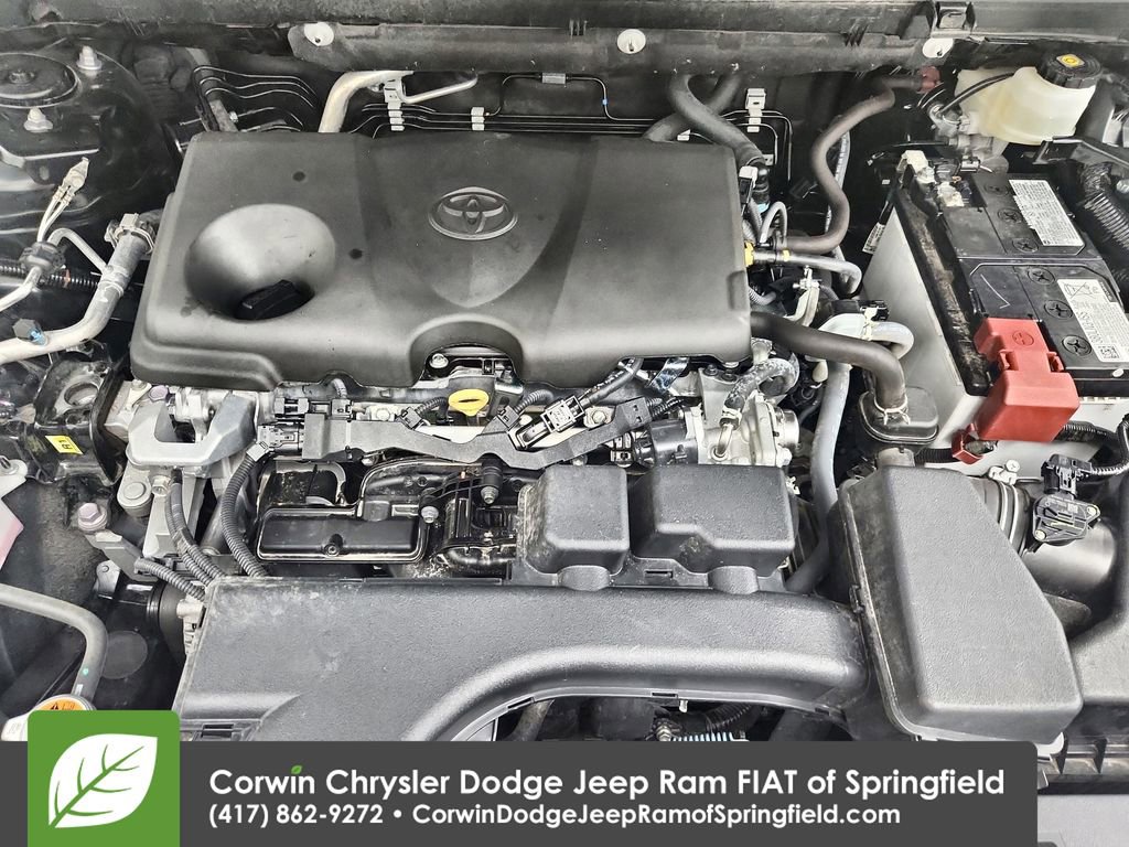 Used 2025 Toyota RAV4 XLE image 35