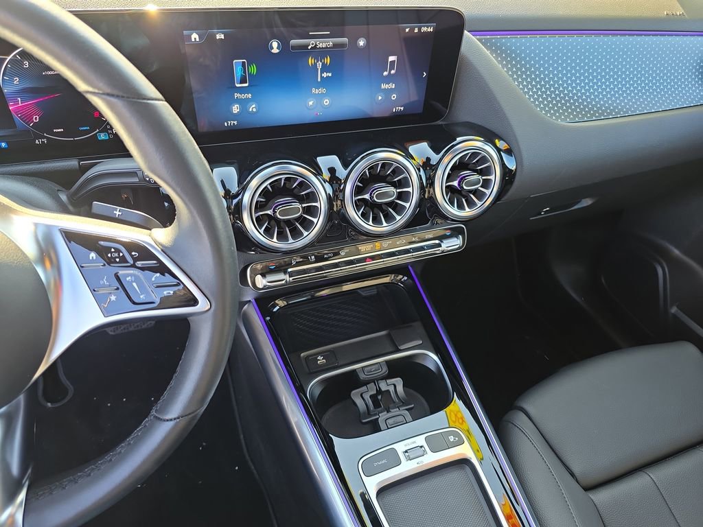 Certified 2025 Mercedes-Benz GLA 250 4MATIC image 31