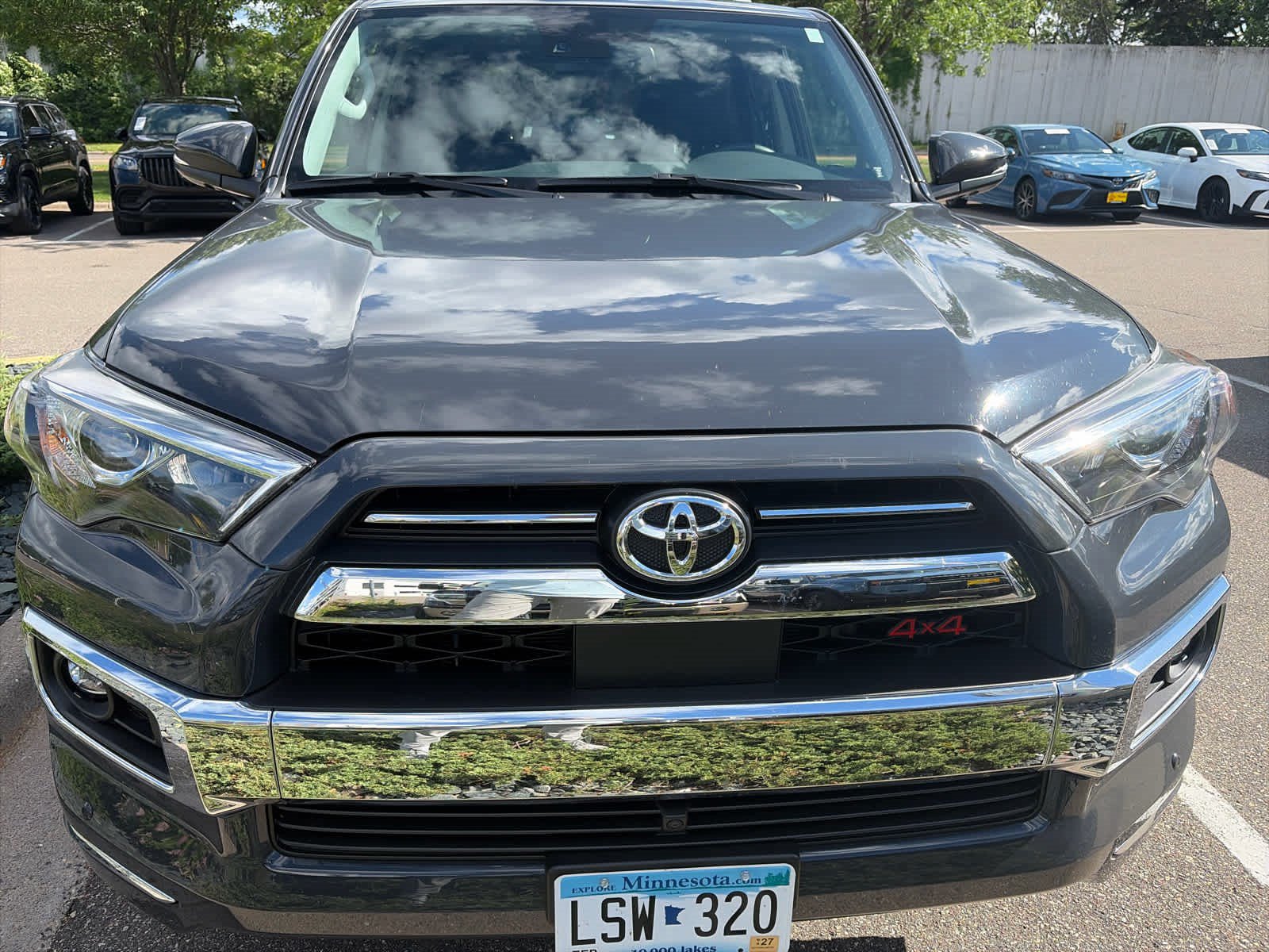 Used 2024 Toyota 4Runner Limited AWD/4WD image 2
