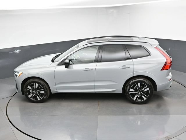 New 2026 Volvo XC60 B5 Plus w/ Protection Package Premier AWD/4WD image 47