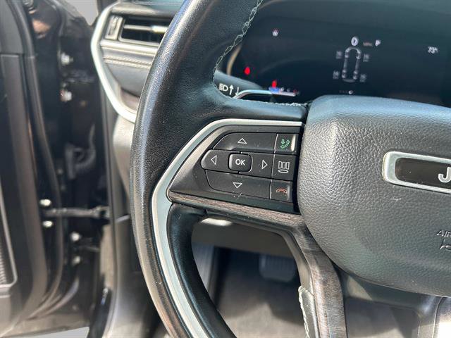 Used 2022 Jeep Grand Cherokee L Limited image 26