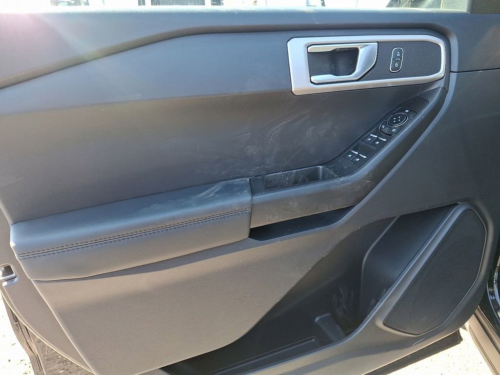 New 2025 Ford Explorer 4WD Police Interceptor image 8