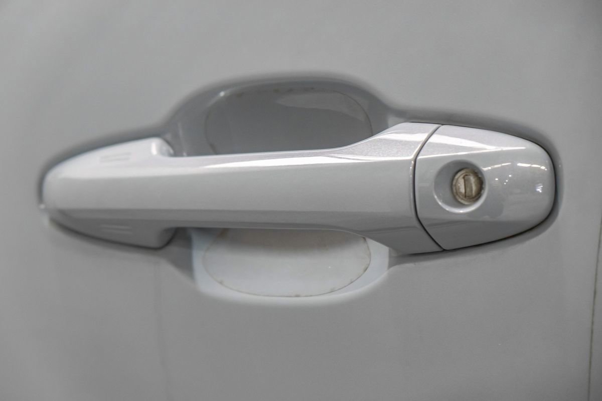 Used 2020 Toyota Tacoma TRD Off-Road w/ Advanced Technology Package image 38