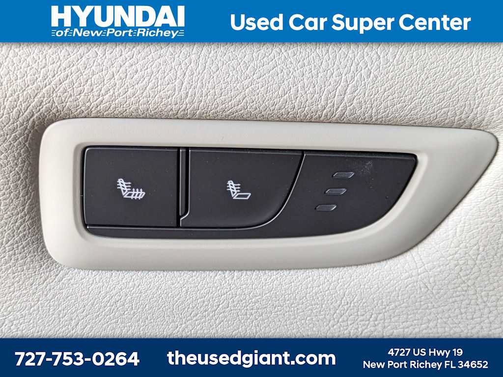 Used 2018 Cadillac CT6 Luxury AWD/4WD image 16