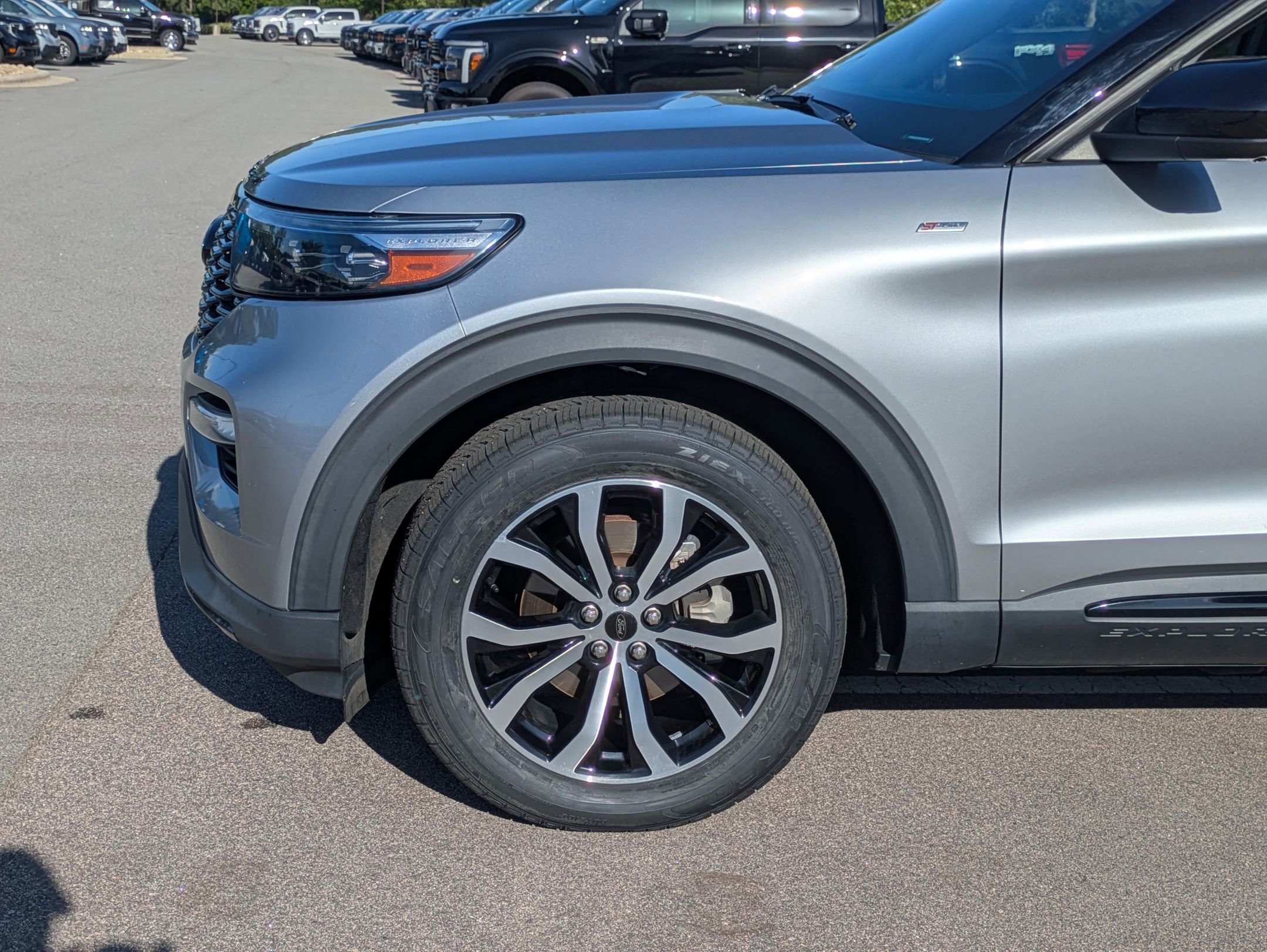 Certified 2022 Ford Explorer ST-Line w/ Class IV Trailer Tow Package AWD/4WD image 11