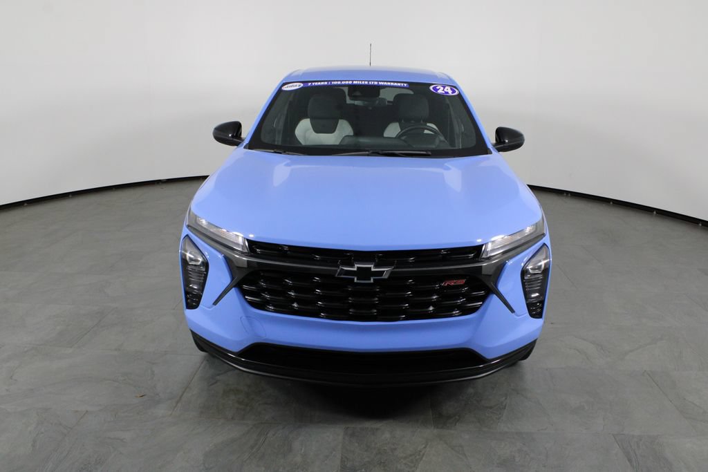 Used 2024 Chevrolet Trax RS w/ Driver Confidence Package FWD image 12