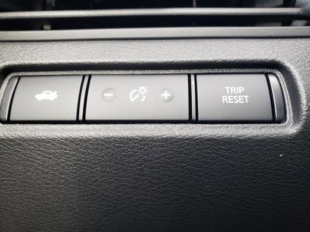 New 2025 Nissan Altima 2.5 SR image 19