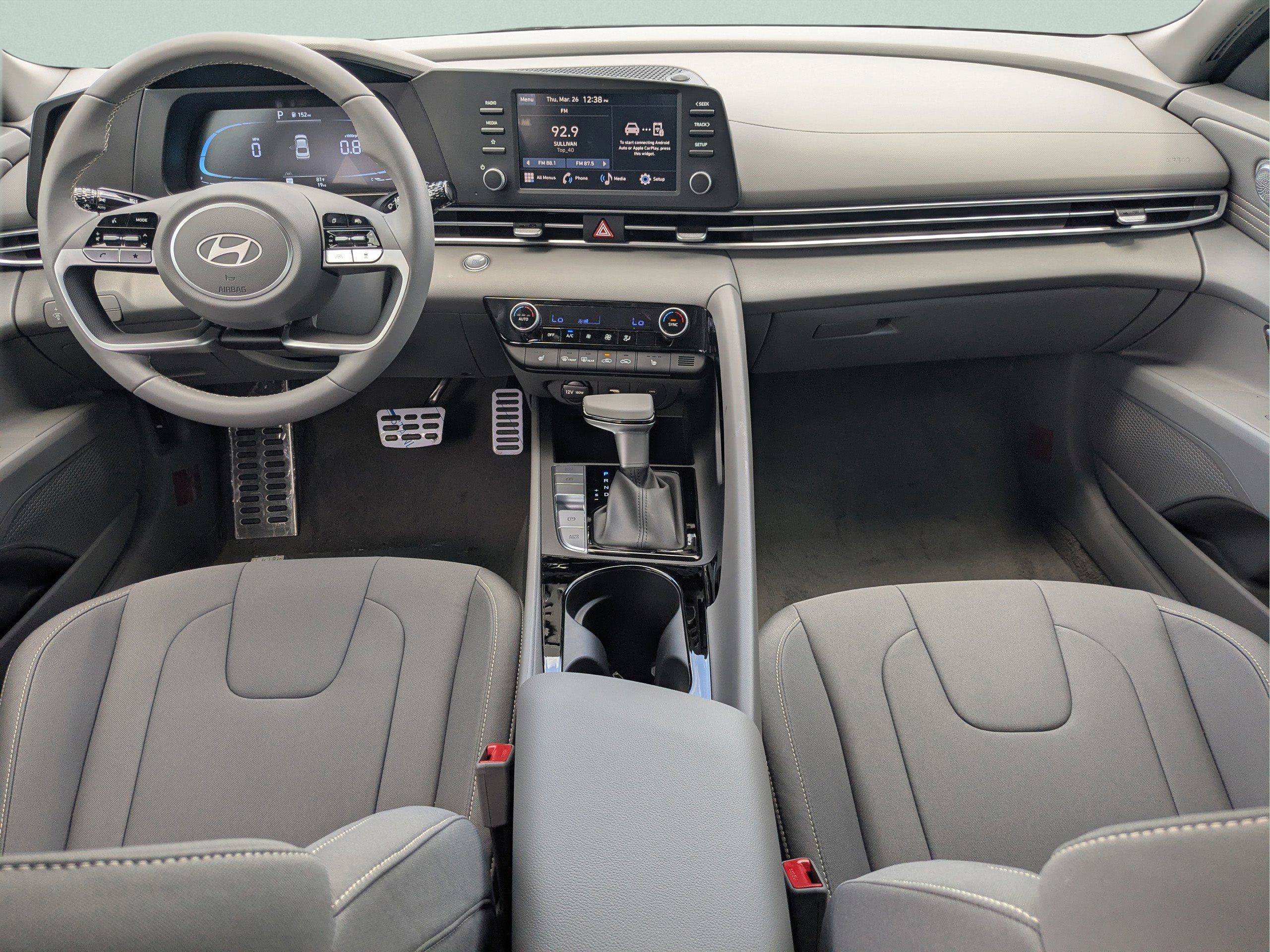 New 2026 Hyundai Elantra SEL Sport Premium FWD image 15
