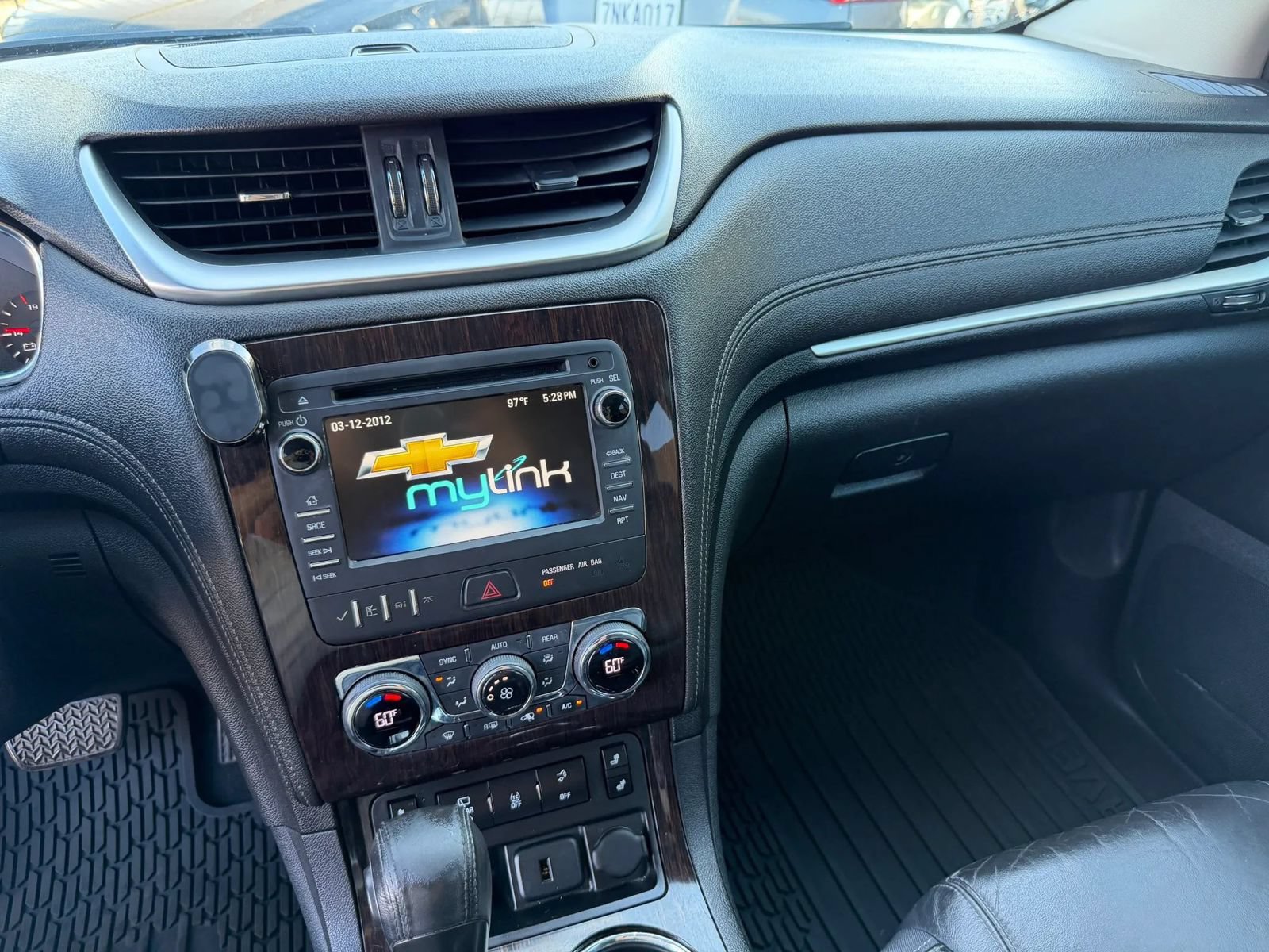 Used 2015 Chevrolet Traverse LT FWD image 39