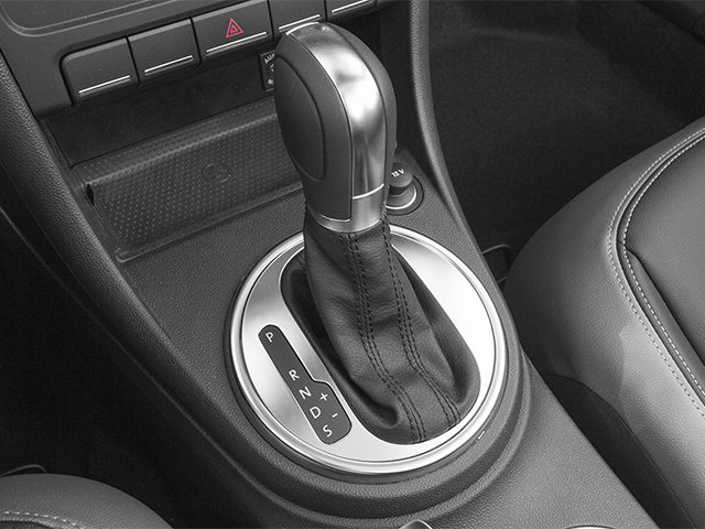 Used 2013 Volkswagen Beetle 2.5 image 10