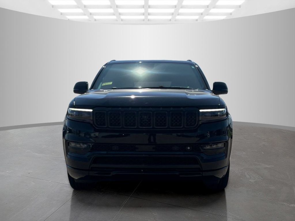 Used 2025 Jeep Grand Wagoneer L Series II Obsidian w/ Quick Order Packagew 28T AWD/4WD image 9