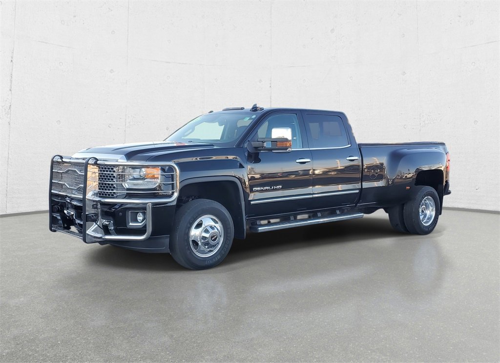 Used 2016 GMC Sierra 3500 Denali w/ Duramax Plus Package image 4