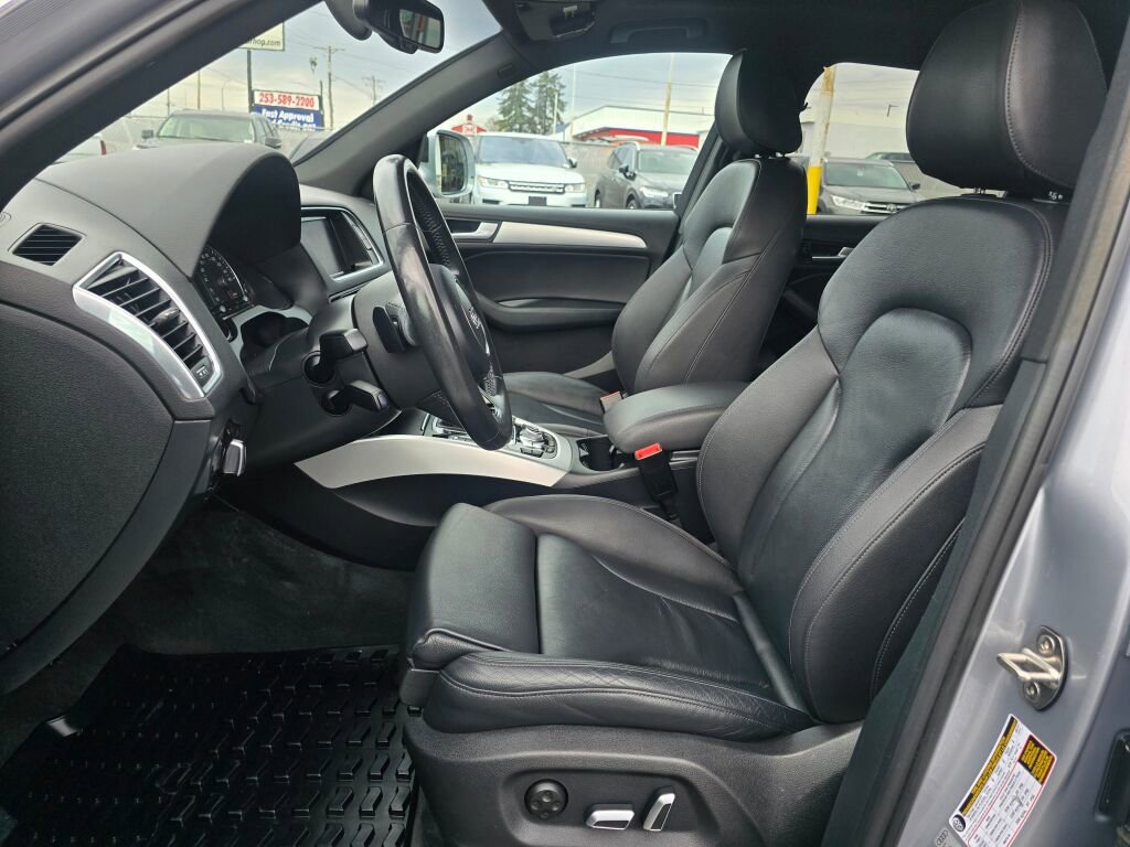 Used 2016 Audi Q5 2.0T Premium Plus w/ Technology Package image 25