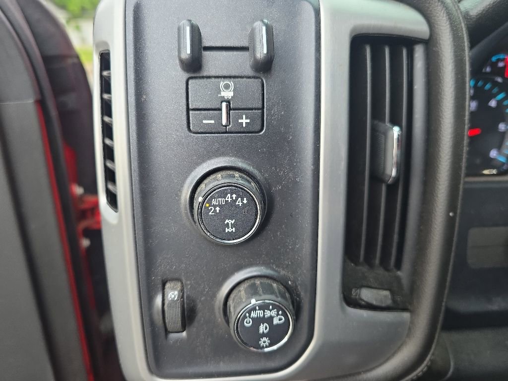 Used 2018 GMC Sierra 1500 SLT w/ SLT Premium Package AWD/4WD image 15